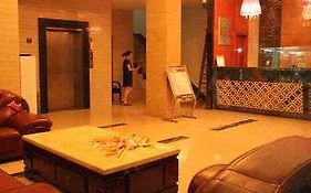 Super 8 Ningbo Cai Hong Nan lu Hotel